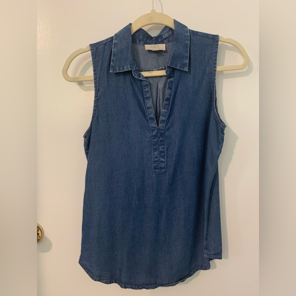 LOFT Sleeveless Chambray V-Neck Top Size XSP